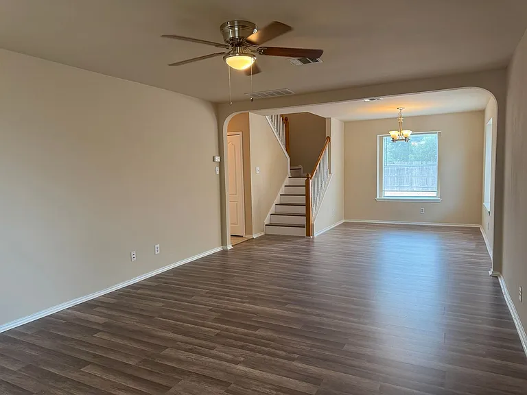 9061 Clearwood Path — Photo 3
