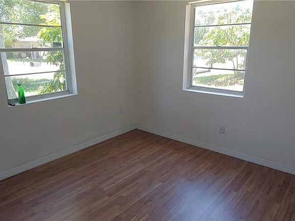 5th image of 1615 30th Ave