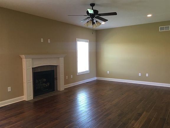 5th image of 452 Fonso Cir
