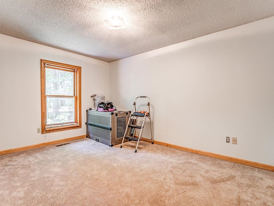 13th image of 8651 Baylor Rd