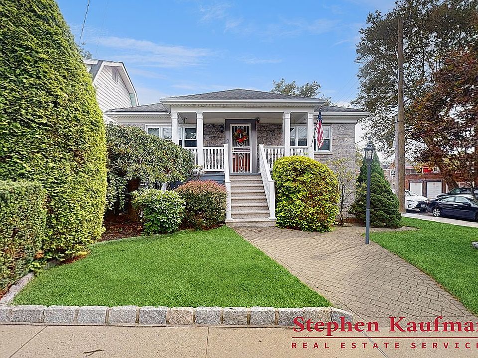 1st image of 1452 Waring Ave