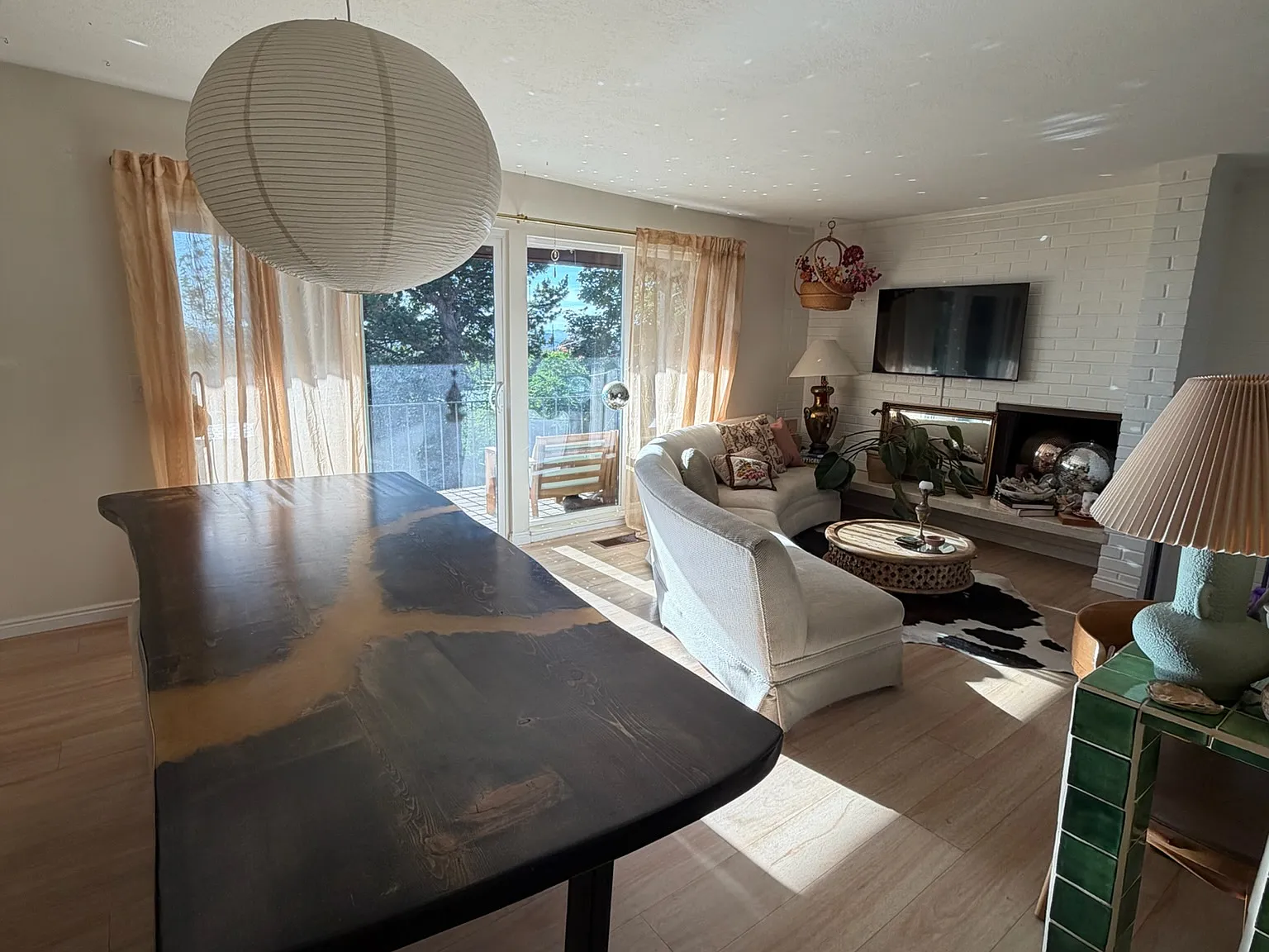 2 bed, 1520 sqft, $2,700 — Photo 2