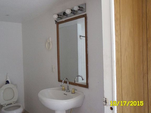 5th image of 2511 SE Giles Martin Ave