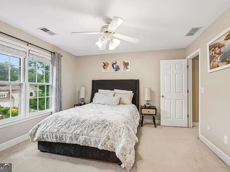 3302 Greencastle Way NE — Photo 54