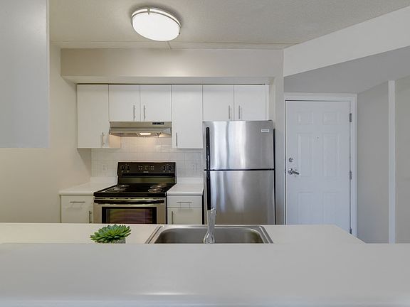 2nd image of 90 Crown St #4969620