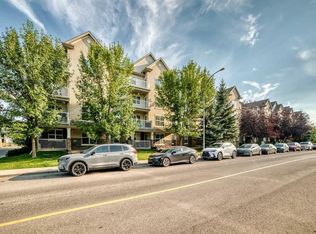 2000 S Applevillage Ct SE #411, Calgary, AB T2A7Z4