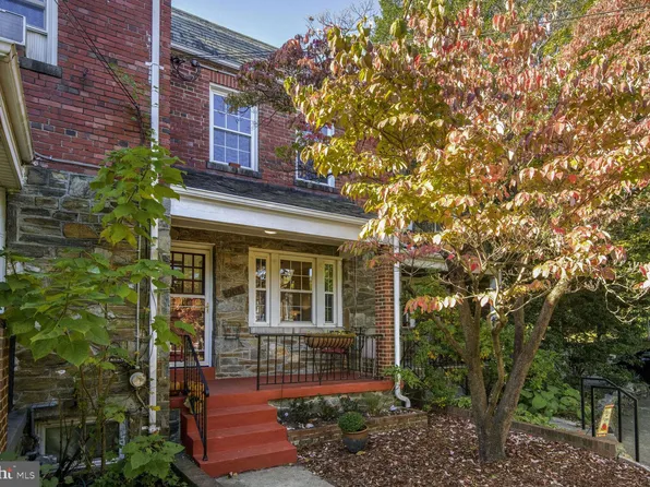 903 Perry Pl NE, Washington, DC 20017