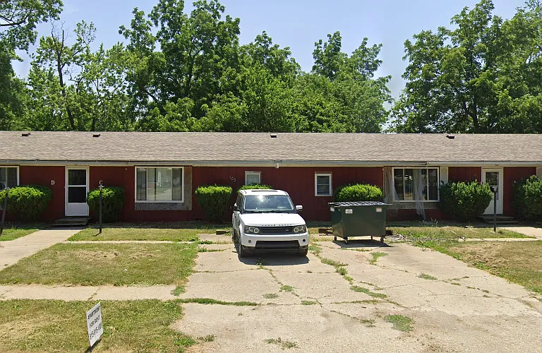 103 Maple St #4 — Photo 1
