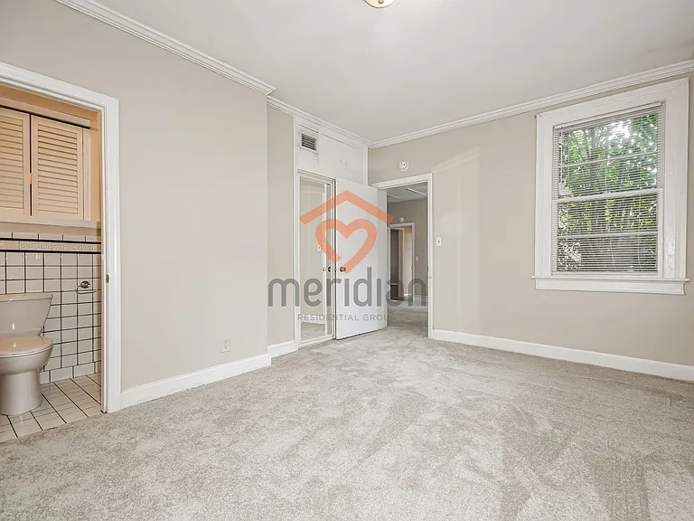 931 Ashley Ave — Photo 7