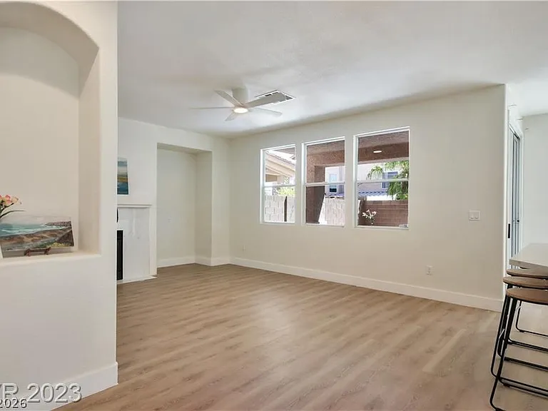 3816 Cape Royal St — Photo 15