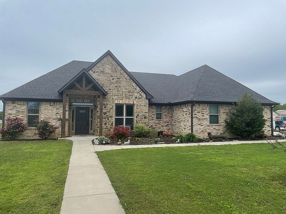 1st image of 61 Highland Dr