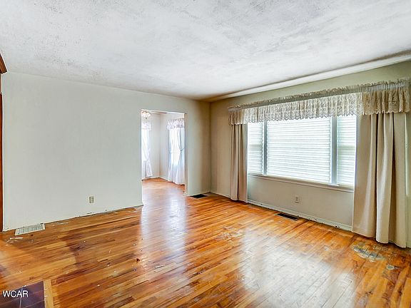 5th image of 2087 Idlewild Dr