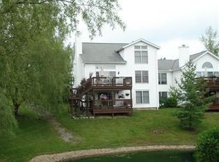 6715 Hidden Lake Trl, Brecksville, OH 44141