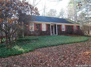 7 Millstream Rd, Woodstock, NY 12498