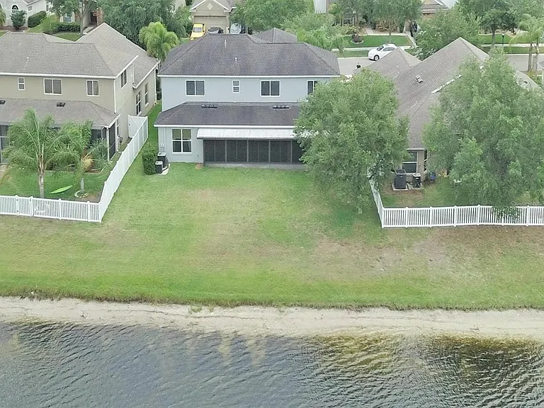 13714 Artesa Bell Dr — Photo 31
