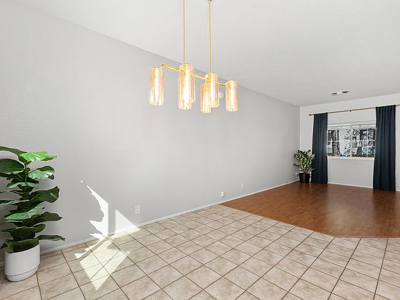 5th image of 9910 Scripps Vista Way Unit 8