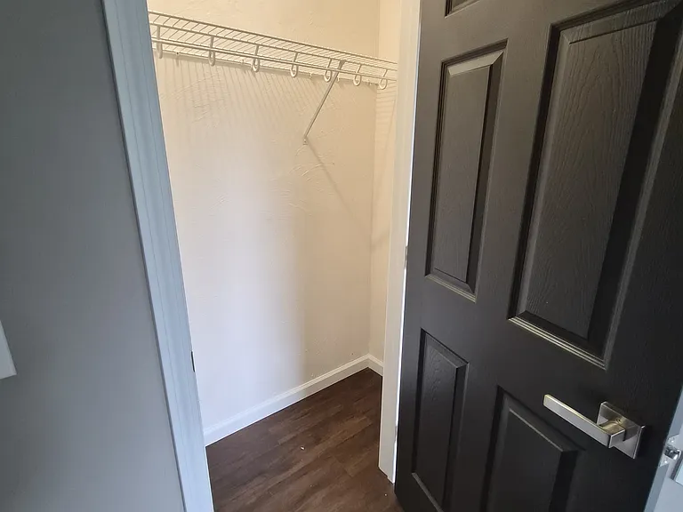 Closet 1