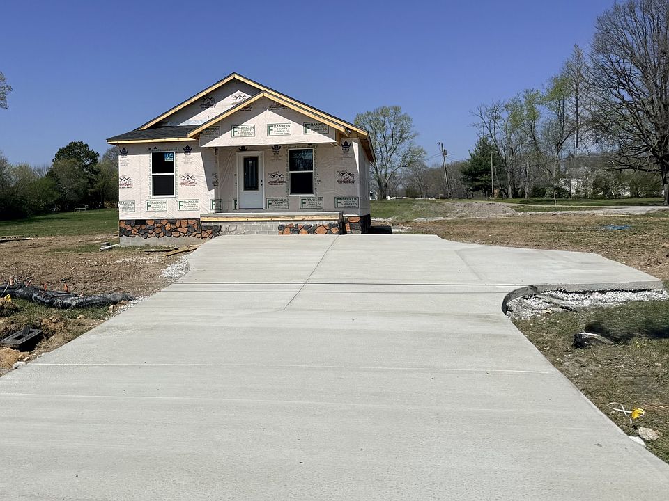 1st image of 2317 E Lincoln St Lot 3