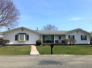 2 Illmo Dr, Springfield, IL 62711