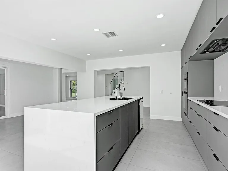6700 E Tropical Way — Photo 19