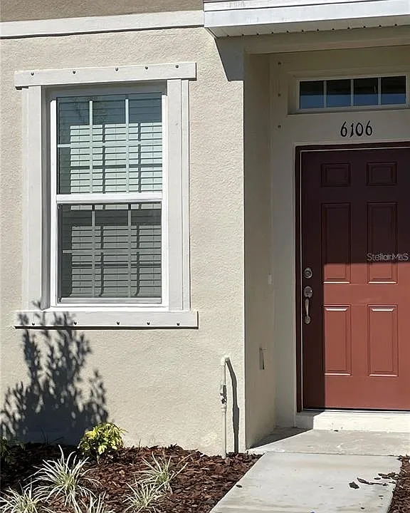 6106 Fairmont Ln