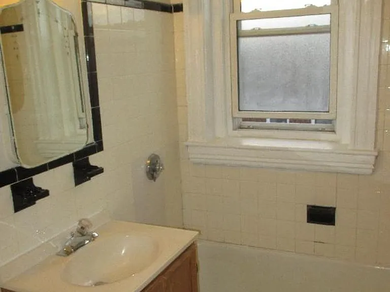 190 Winthrop Rd #32 — Photo 19