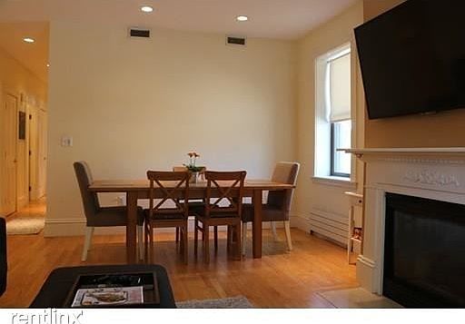 211 M St. #1 Boston - South Boston Shared Unit Photo 4