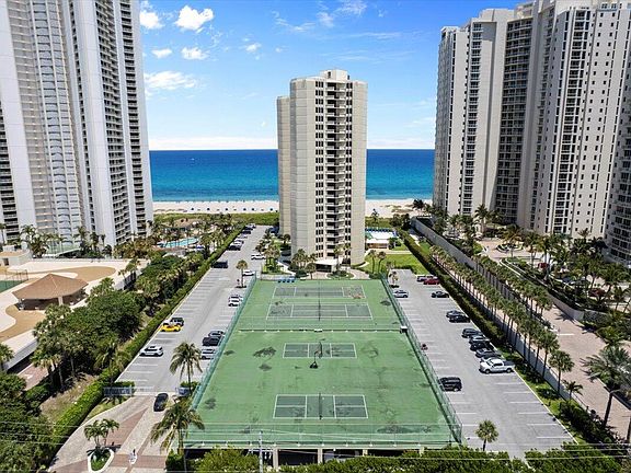 2nd image of 2800 N Ocean Drive #B-24d