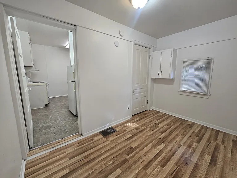 420 E Harris St #1 — Photo 7