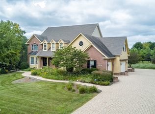 6N568 Burr Rd, St Charles, IL 60175