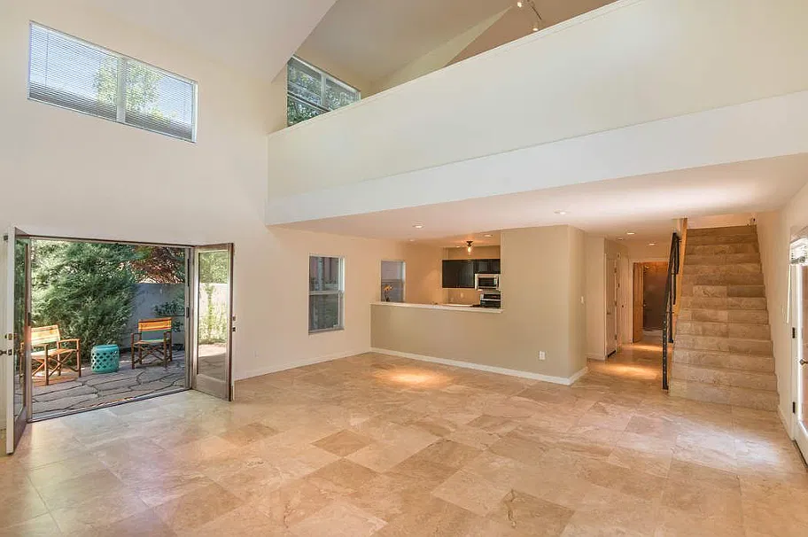 2240 W Alameda St — Photo 2