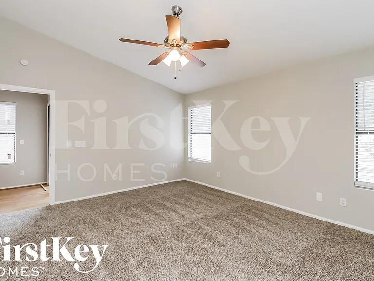 20442 N 38th Dr — Photo 13