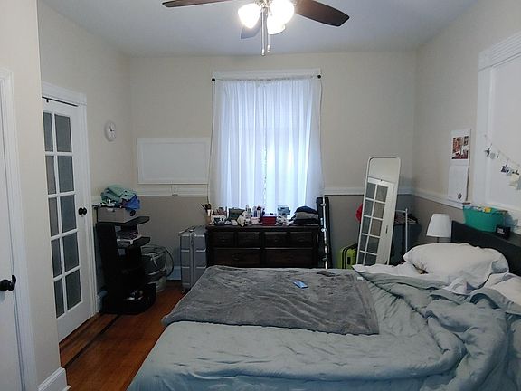 3rd image of 1016 S Farragut St #1