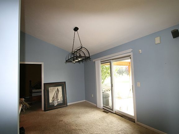 2nd image of 51955 Buckwillow Ct