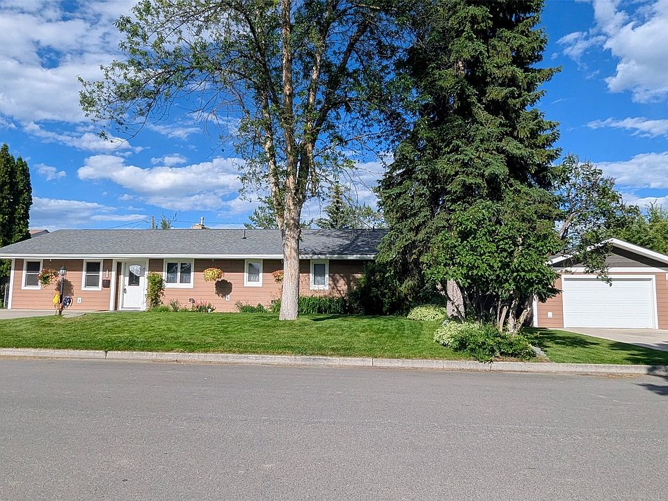 1st image of 1321 8th Ave E