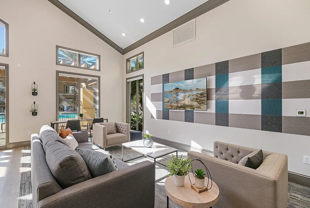 Allure at Scripps Ranch — Photo 3