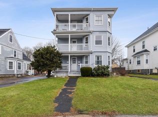 809 Washington St #3, Whitman, MA 02382