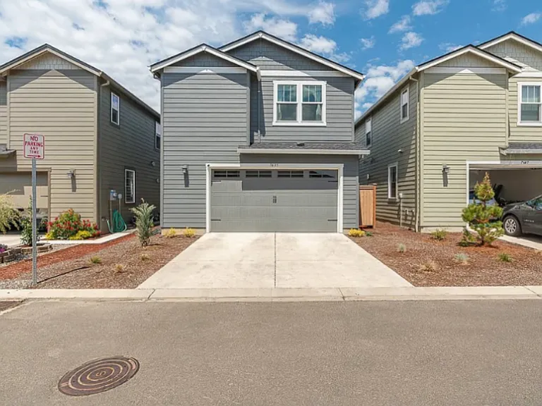 7635 SE Roaring Ln — Photo 28