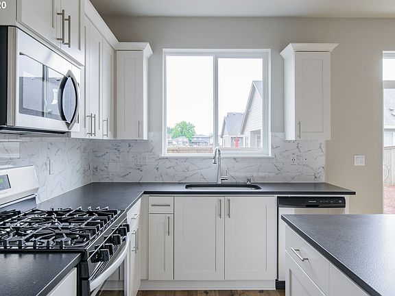 3rd image of 10807 NE 99th St Lot 81