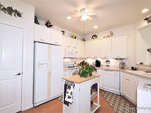 3rd image of 11626 River Terrace Ln #11626