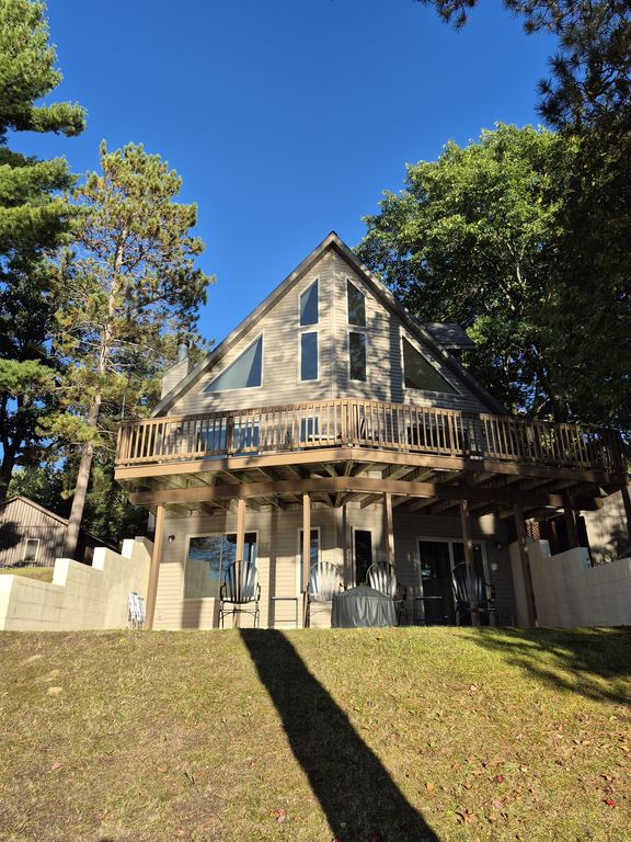 6777 Blue Lake Rd NE - Property Image
