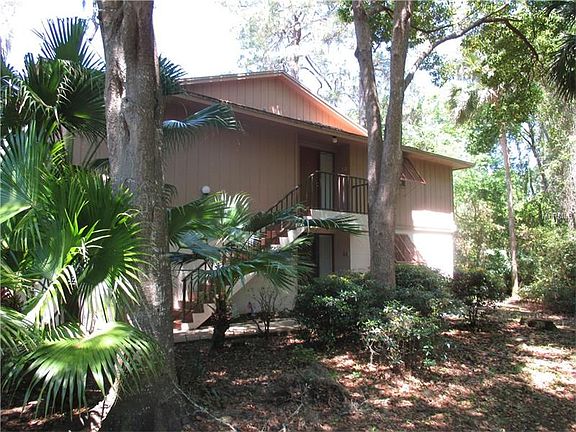2nd image of 170 Palmetto Woods Ct APT 2B
