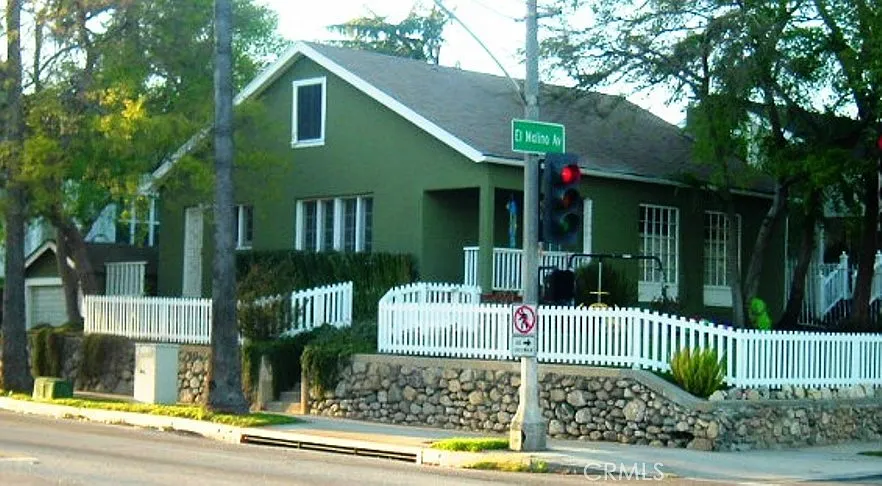 2 bed, 1350 sqft, $3,800 — Photo 1