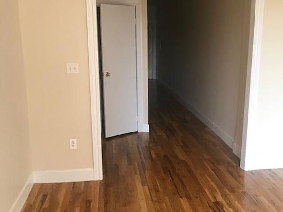 5th image of 2916 21st Ave APT 44