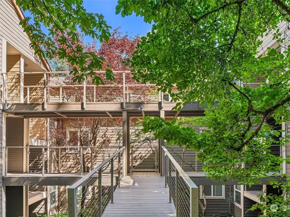 700 Front Street S #E205, Issaquah, WA 98027