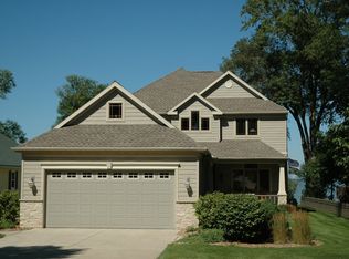 6415 Sturgeon Bay Rd, Luxemburg, WI 54217