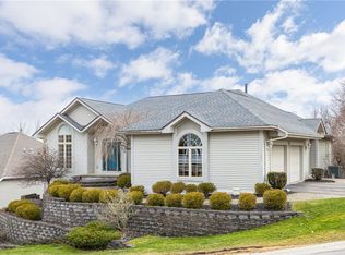 220 Bayhill Ln, Rochester, NY 14609