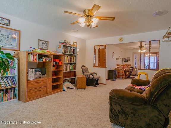 2nd image of 238 5th Ave W