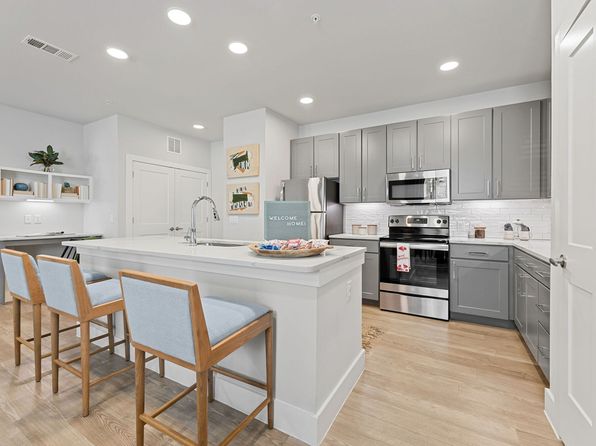 17417 W Lake Houston Pkwy APT 8103