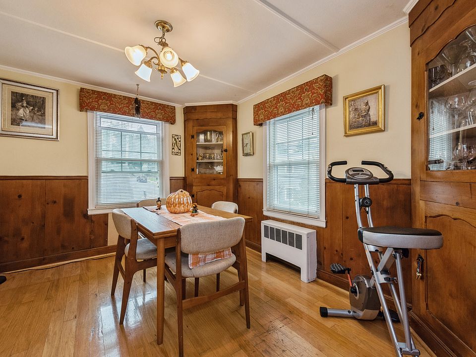 5359 W Main St Oyster Bay NY Zillow